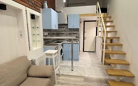 Однокімнатна квартира в центрі міста по вул Кльоновича